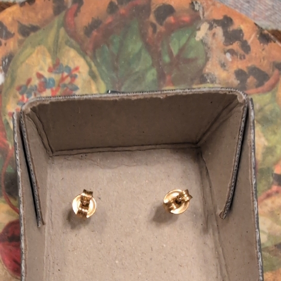 TRuMiracle 14k Yellow And 1 CTTW Lab Diamonds Stud Earrings - Picture 5 of 7